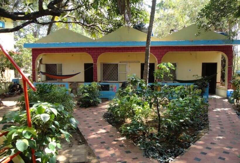 פנסיון Silver Moon Guest House