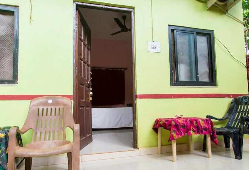 פנסיון Silver Moon Guest House