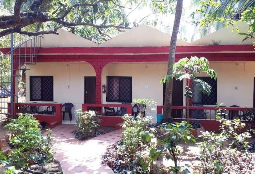 פנסיון Silver Moon Guest House