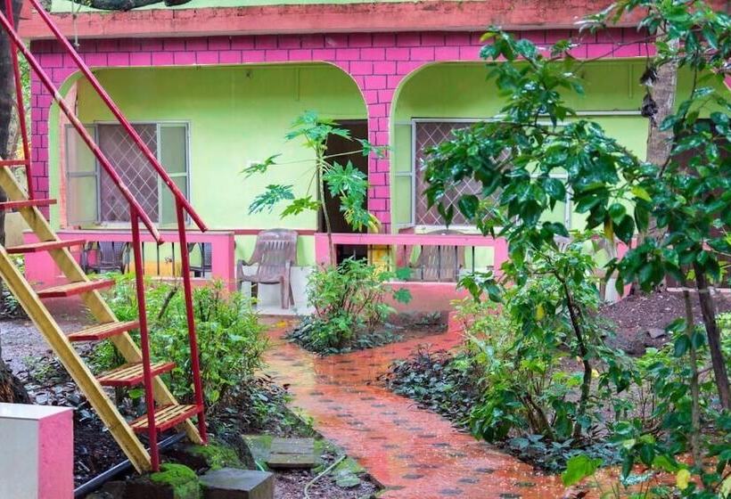 פנסיון Silver Moon Guest House