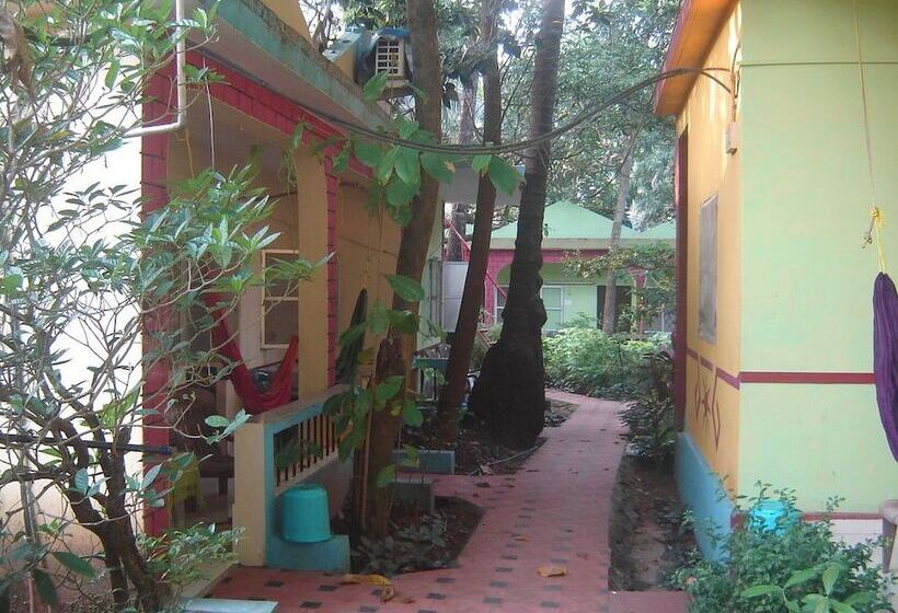 פנסיון Silver Moon Guest House