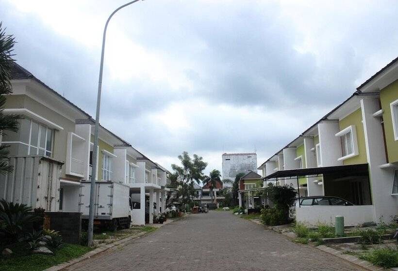 Sierra Villa Malang
