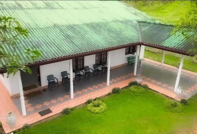 ホテル Andres Bungalow