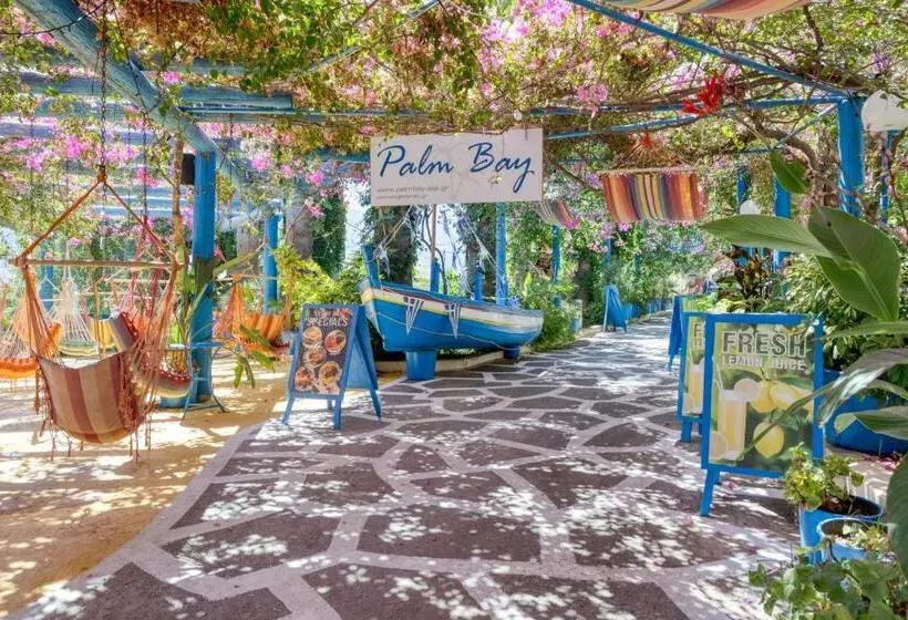 ホテル Palm Bay Sissi