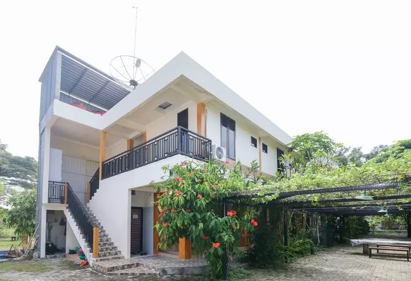 Hotelli Airy Syariah Pondok Bambu 3 Bojonegoro