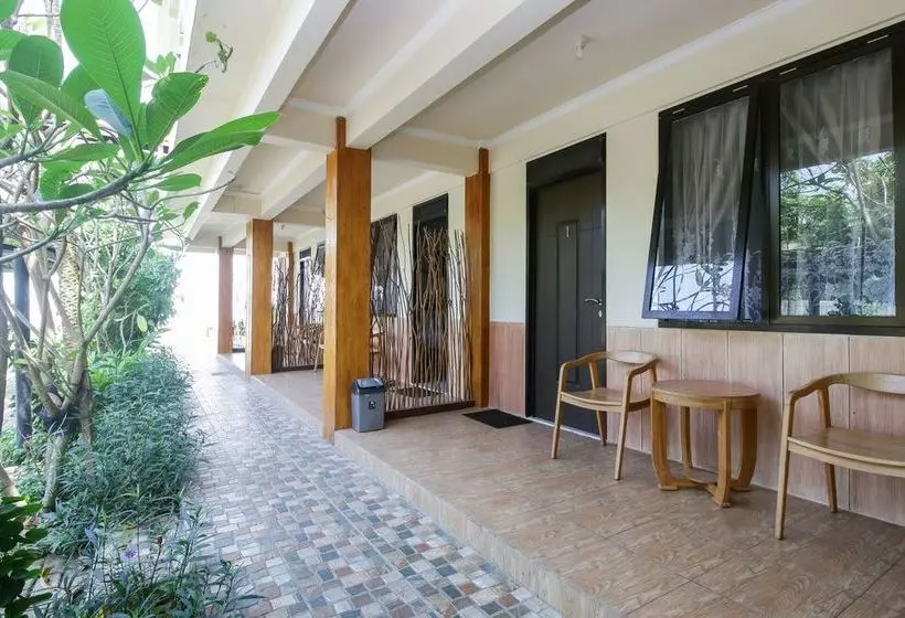 Hotelli Airy Syariah Pondok Bambu 3 Bojonegoro