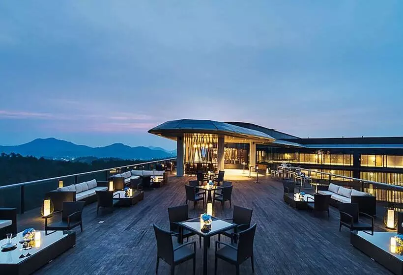 ホテル Banyan Tree Anji