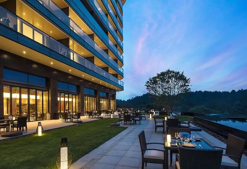 ホテル Banyan Tree Anji