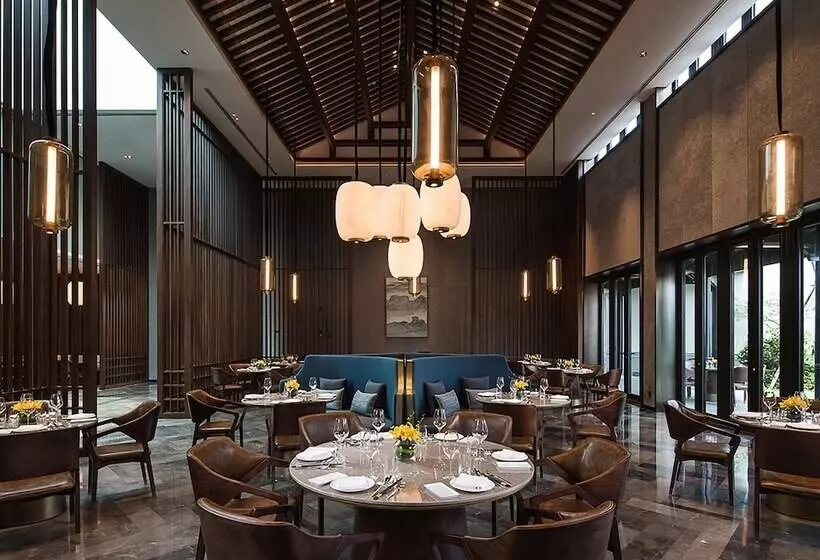 ホテル Banyan Tree Anji