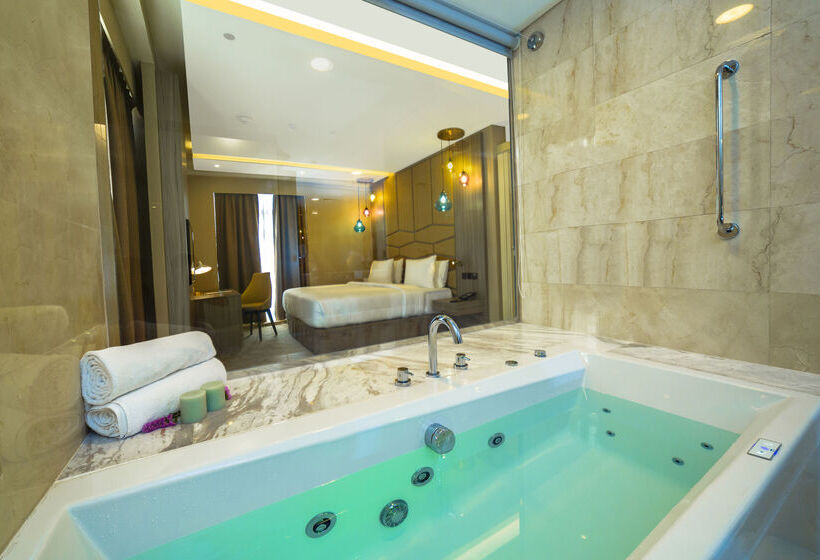 酒店 Four Points By Sheraton Production City, Dubai