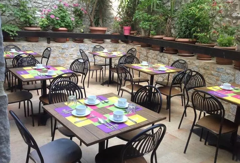 Hotelli Trapela Areopolis, Boutique