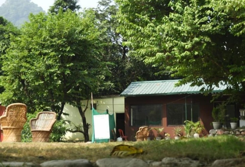 Отель Wildhawk Adventures