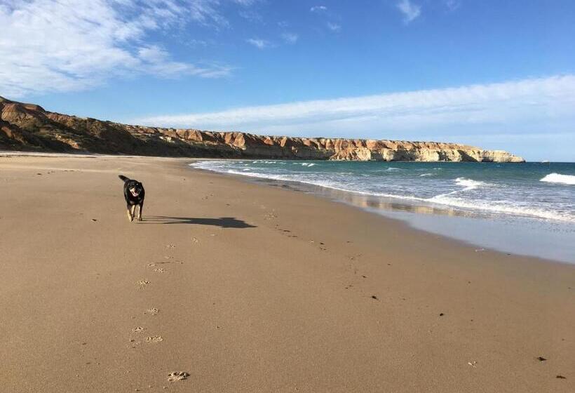 פנסיון California Road At Inkwell Wines