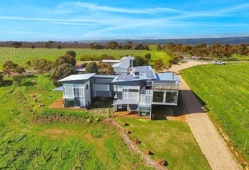 פנסיון California Road At Inkwell Wines