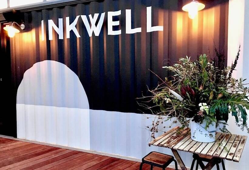 פנסיון California Road At Inkwell Wines