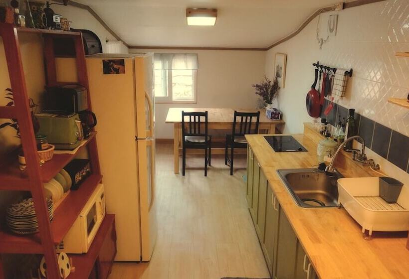 פנסיון Guryeokjam