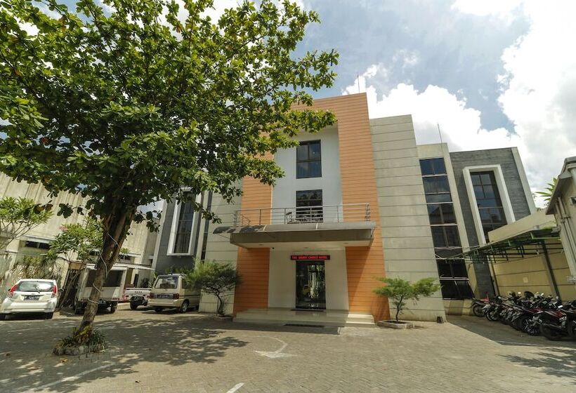 بنسيون Reddoorz Near Universitas Sebelas Maret