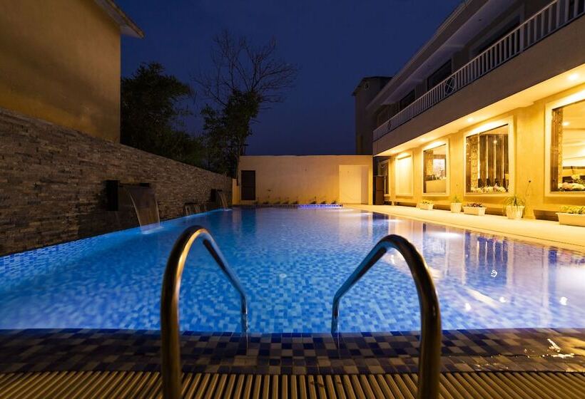 منتجع La Savanna