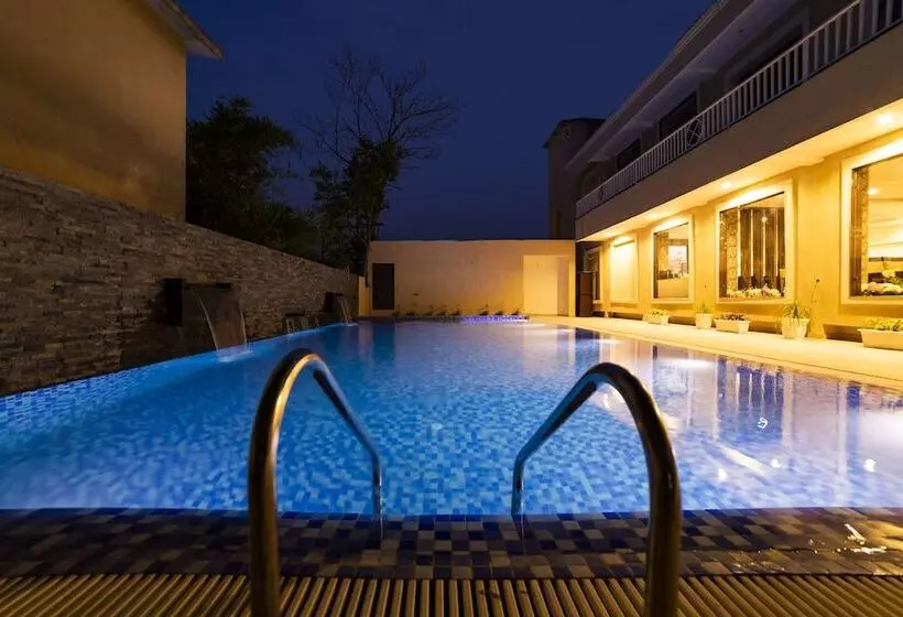 استراحتگاه La Savanna