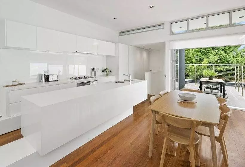 Cogens Place