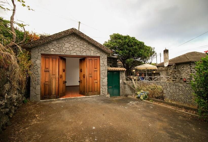 Gouveia Cottage By Analodges