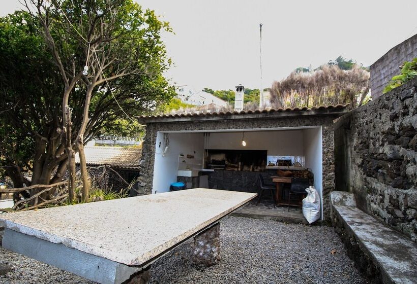 Gouveia Cottage By Analodges