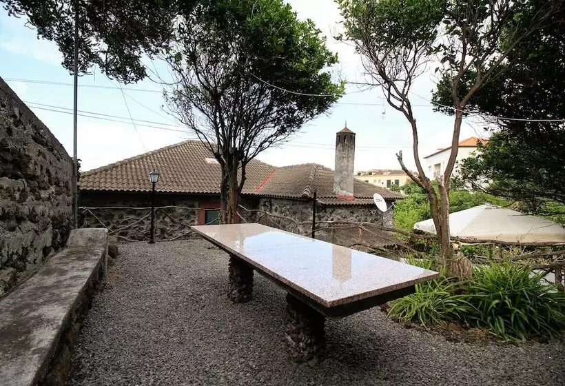 Gouveia Cottage By Analodges