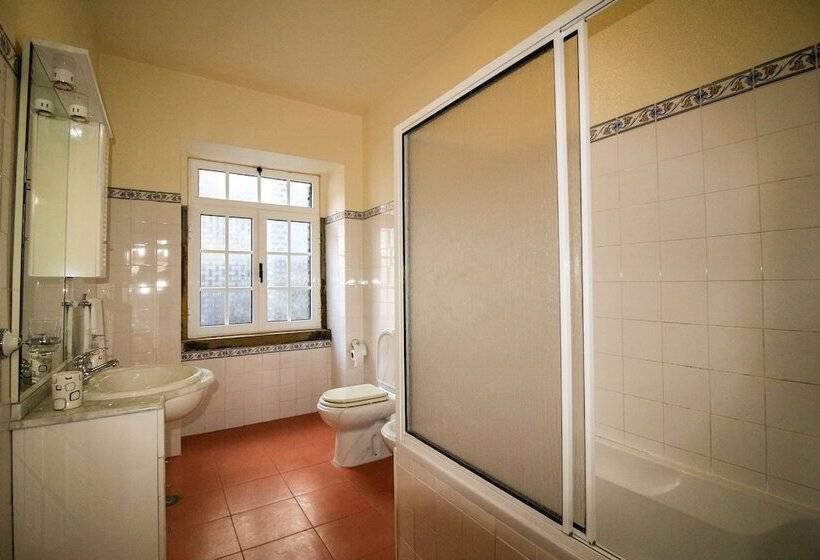 Gouveia Cottage By Analodges