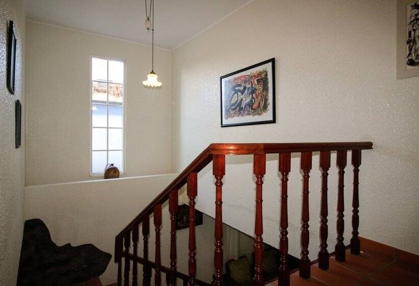 Gouveia Cottage By Analodges