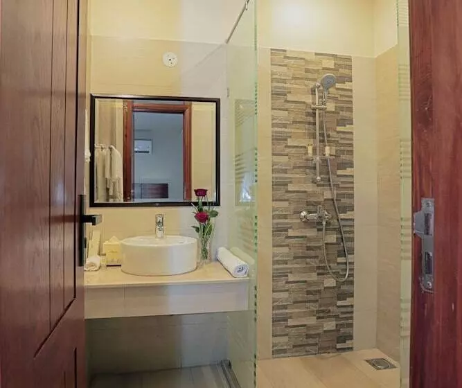 هتل Avari Xpress Faisalabad