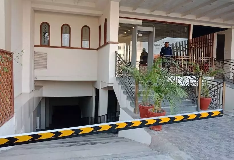 هتل Avari Xpress Faisalabad