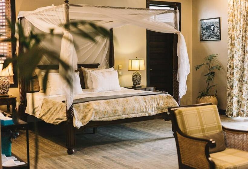 هتل Five Volcanoes Boutique