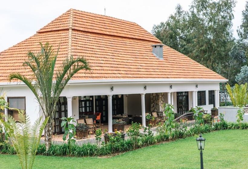 هتل Five Volcanoes Boutique