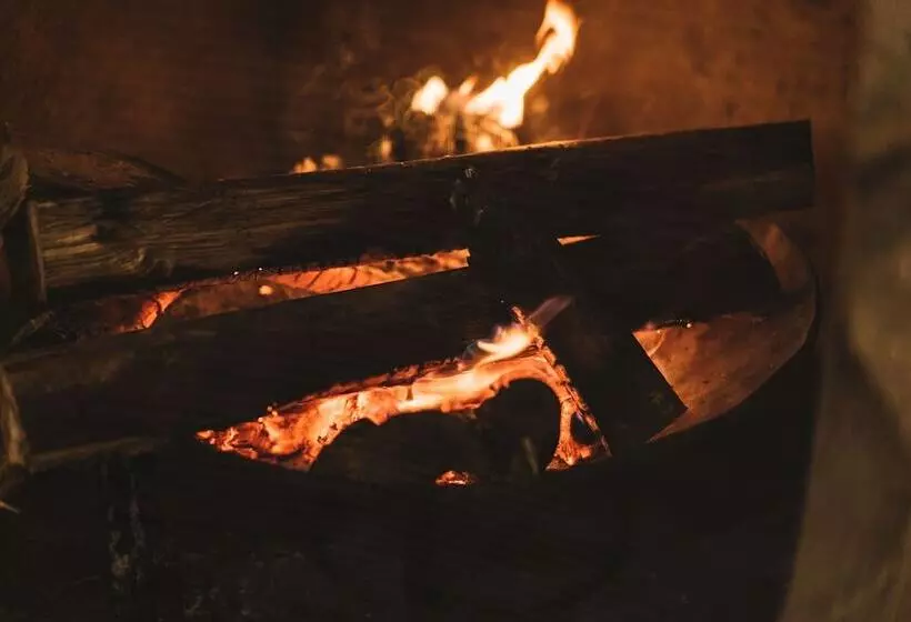 هتل Five Volcanoes Boutique