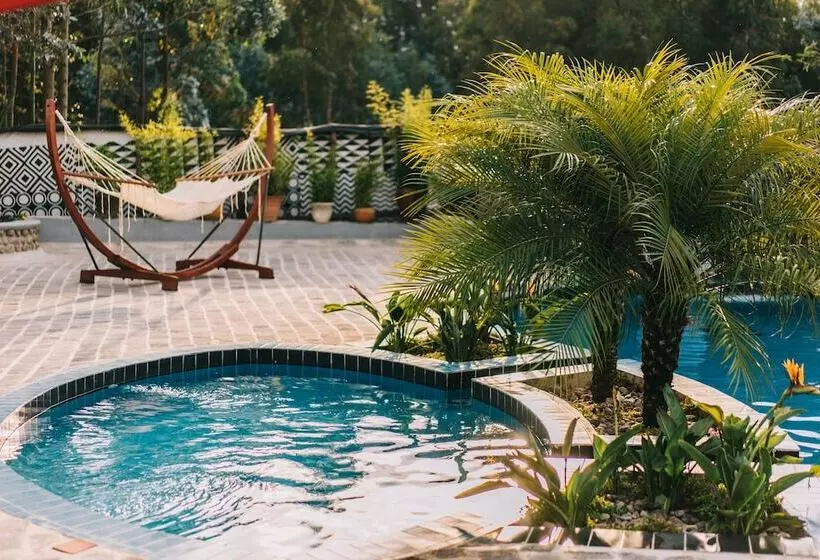 هتل Five Volcanoes Boutique