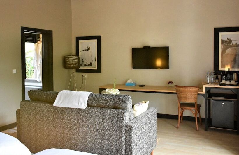 هتل Five Volcanoes Boutique