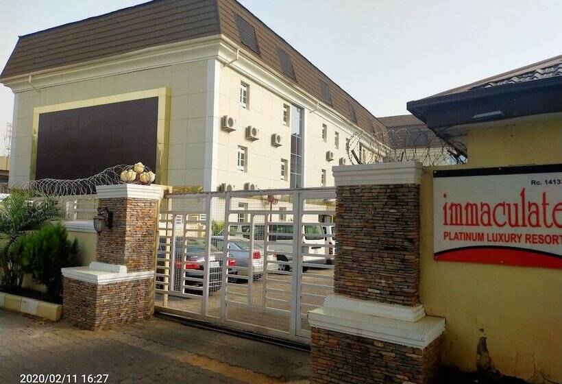 هتل Immaculate Platinum Luxury Resorts