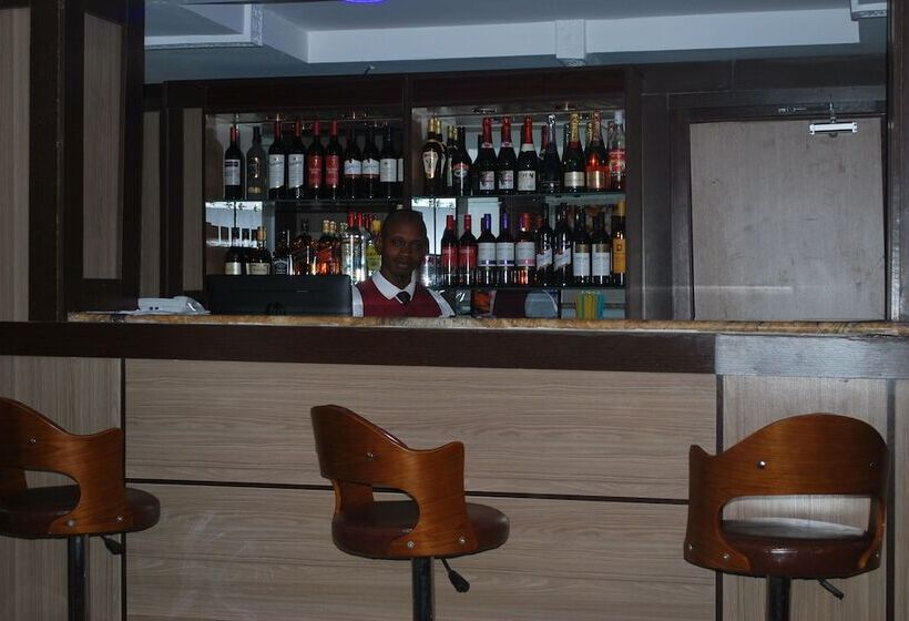 هتل Immaculate Platinum Luxury Resorts