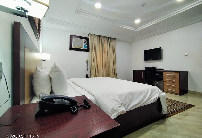 هتل Immaculate Platinum Luxury Resorts