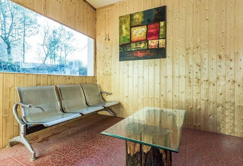 호텔 Royal Suites Kasauli