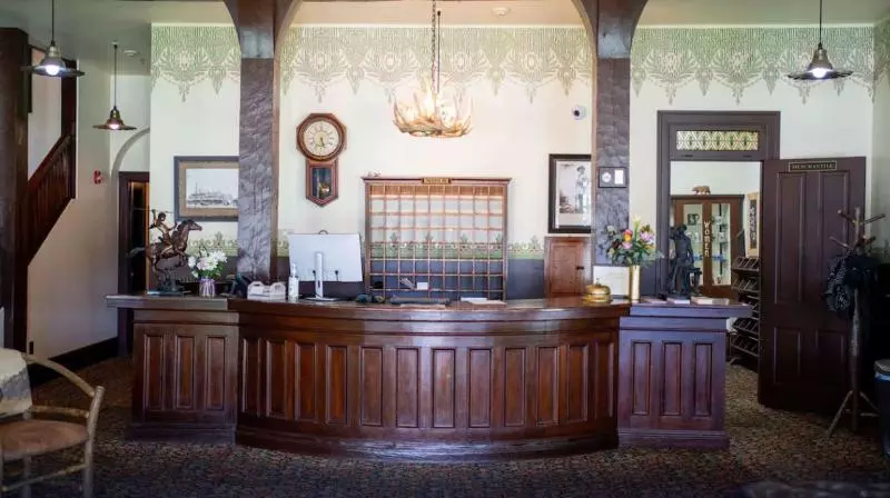 Hotelli Sheridan Inn   Best Western Signature Collection