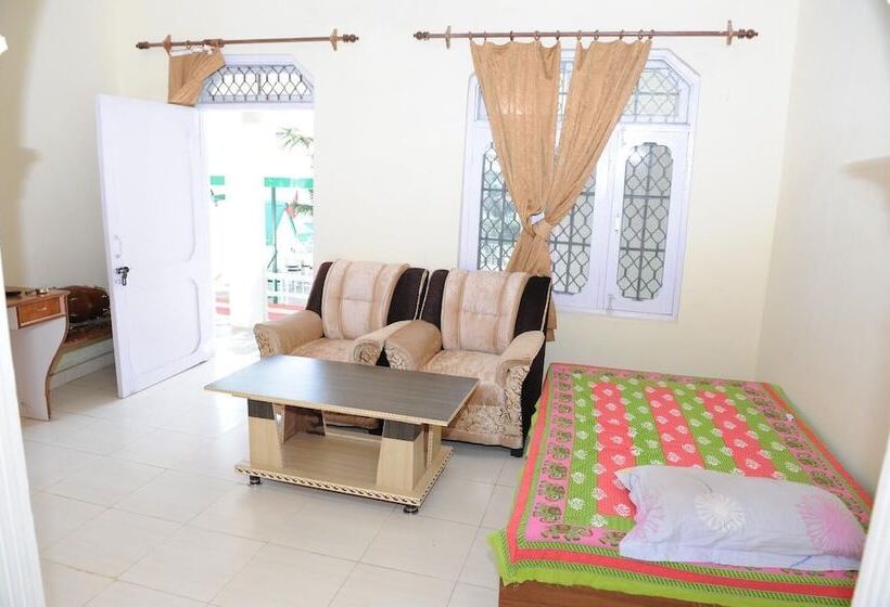 酒店 Shilpi Shavala