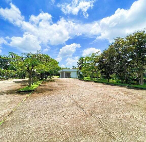 호텔 Srikij Garden Home Resort