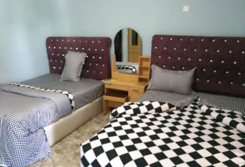 هتل The Prince Charles