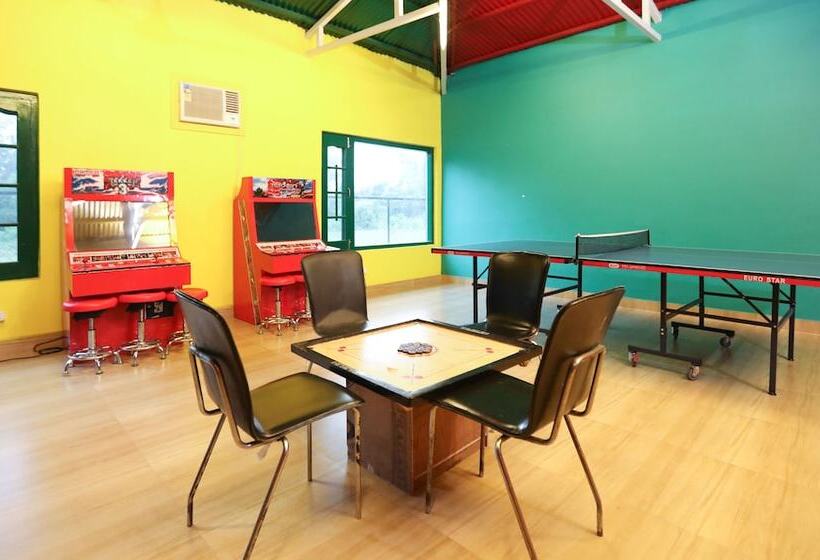 ホテル Treebo Tigers Pug Marks