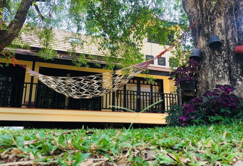 בית מלון כפרי Wopakok