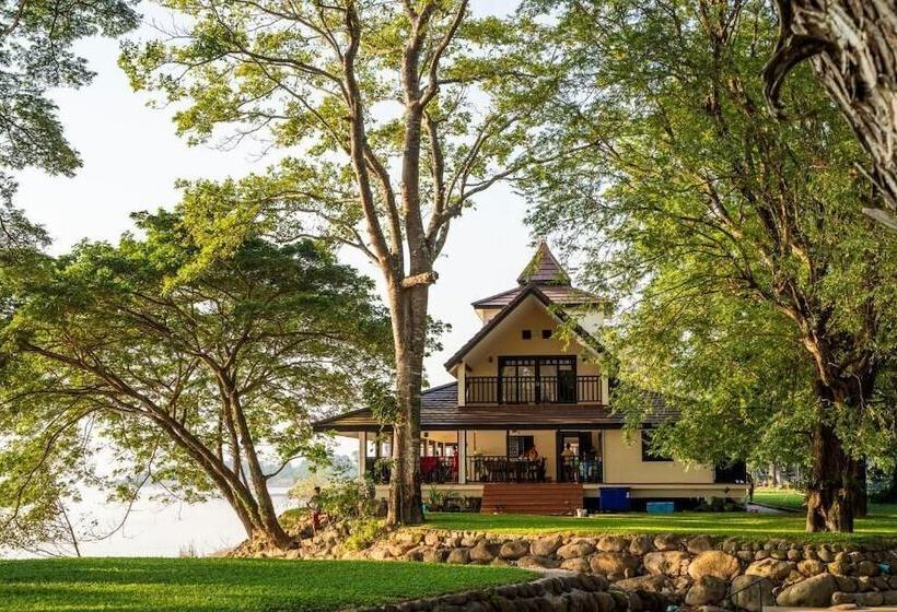 בית מלון כפרי Wopakok