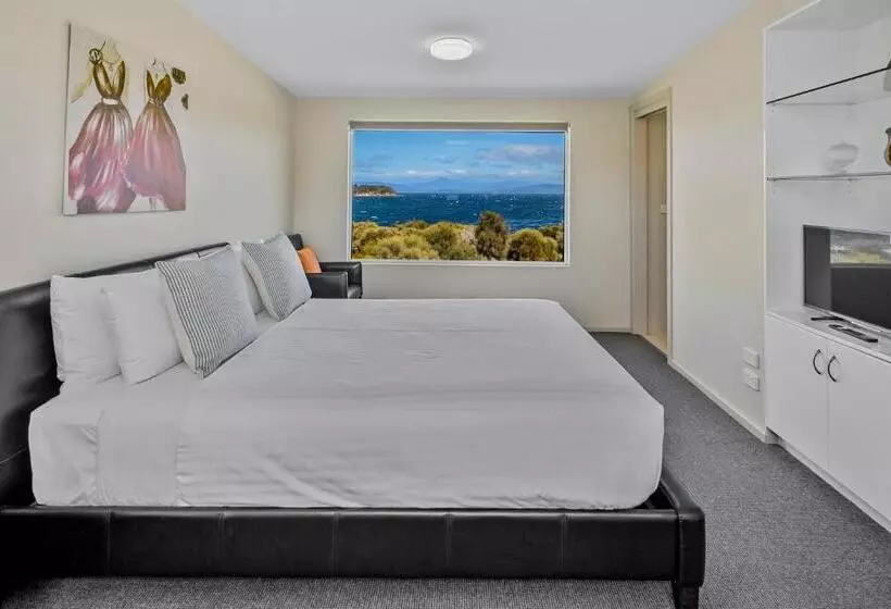 Manfield Seaside Bruny Island