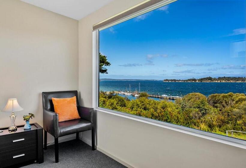 Manfield Seaside Bruny Island