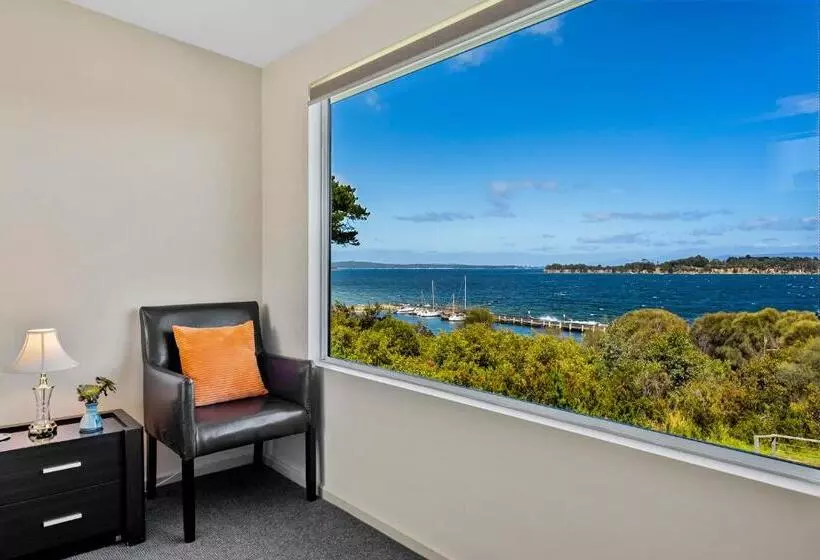 Manfield Seaside Bruny Island